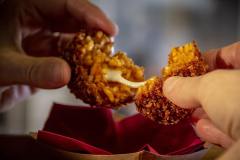 Suppli-Mani-Aperto-Filante-Bello-min