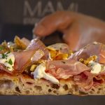 Crudo, stracciatella e noci